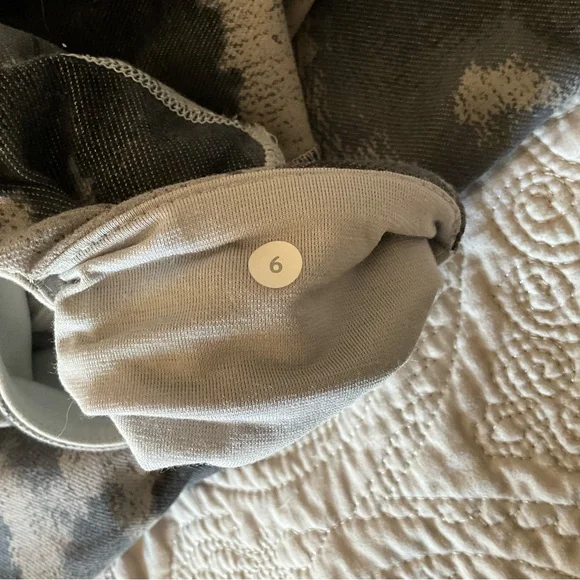 Lululemon Grey Camo Leggings, MSRP $98, size 6 - Picture 2 of 6